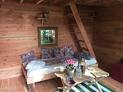 Cabane sur pilotis de Quénécan