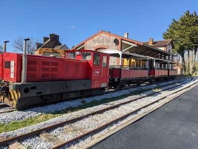 Gare de Gouarec