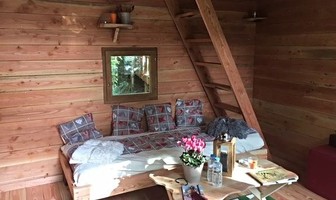 Cabane sur pilotis de Quénécan