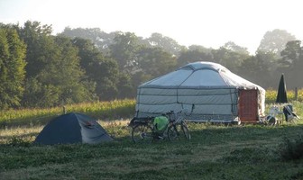 Yourte au Bois du Barde