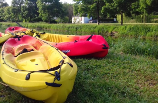 canal canoe